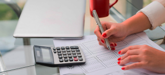 Почему сделки тормозят из-за подписи документов — и как это исправить