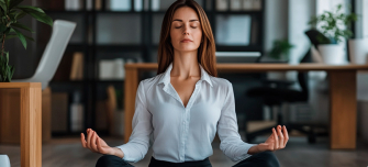 Почему сотрудники не верят «заботе» компаний — и уходят из-за хаоса в работе